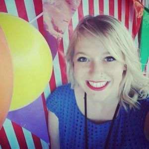 Meet your Posher, Amelia